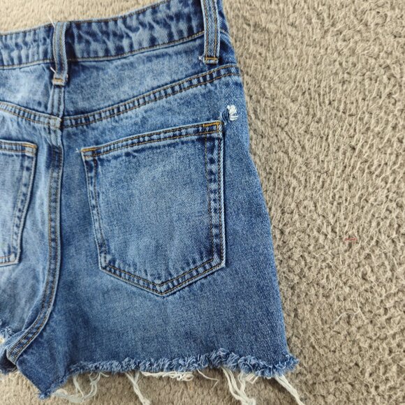 Bridge by Gly Denim Shorts Womens 24 Blue Distressed High Rise Mom Fit Raw Hem - Picture 11 of 13